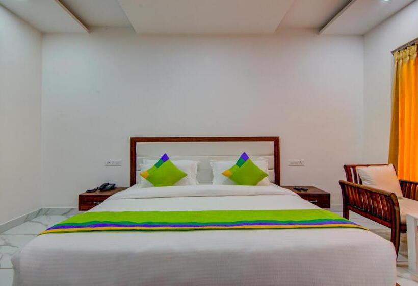 ホテル Treebo Down Town, Dalhousie