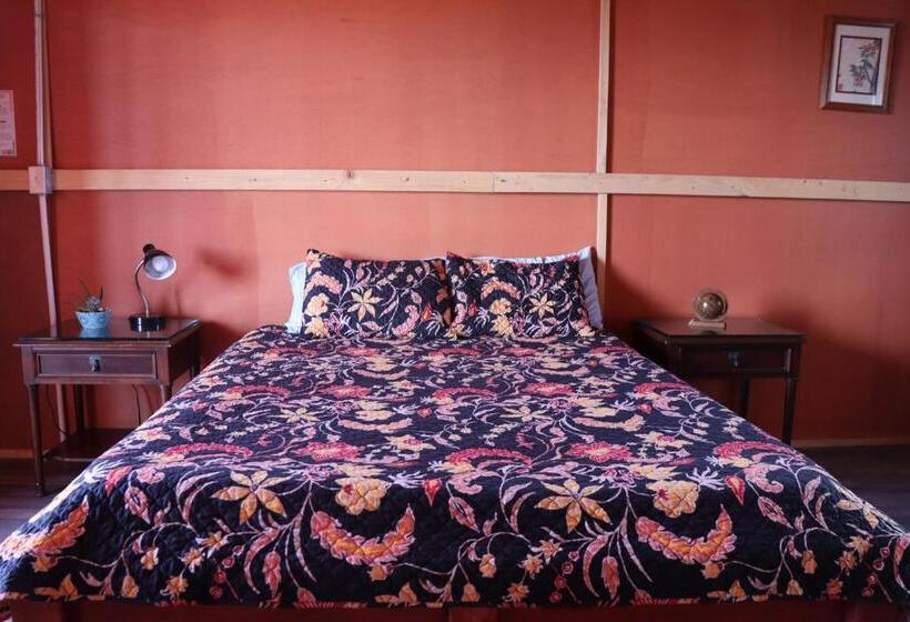 Open Gate Hostel Hawaii