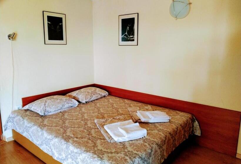 פנסיון стаи лилия 18