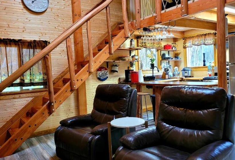 פנסיון Aloha Lodge  Private Eco Log Cabin Near Volcano National Park