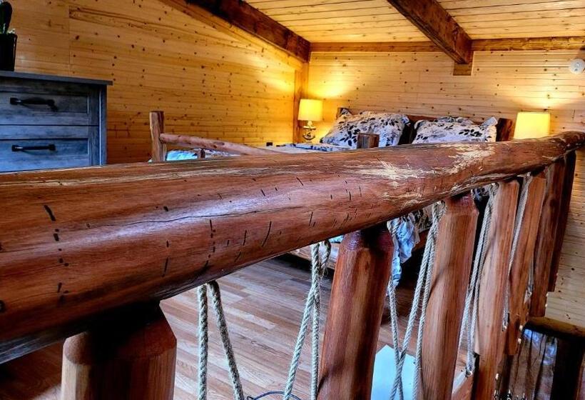 פנסיון Aloha Lodge  Private Eco Log Cabin Near Volcano National Park