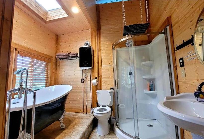 פנסיון Aloha Lodge  Private Eco Log Cabin Near Volcano National Park