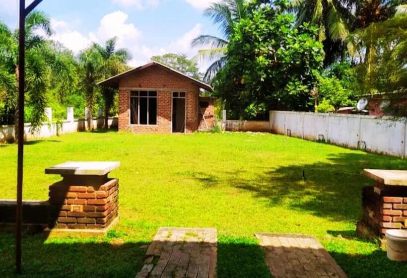 膳宿费 Anuradhapura Peacock Garden Holiday Bungalow