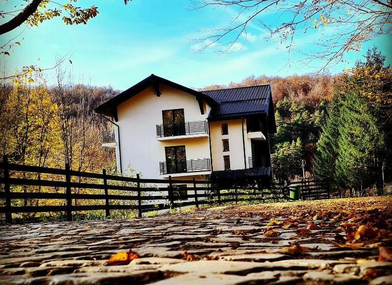 膳宿费 Beconia Riverside