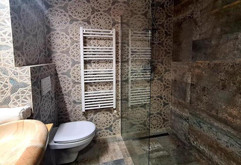 膳宿费 Beconia Riverside