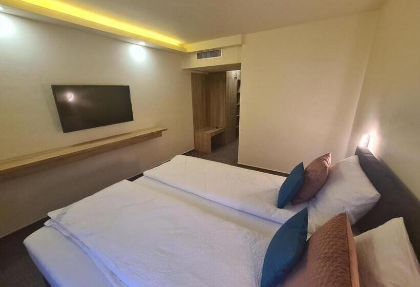 膳宿费 Beconia Riverside