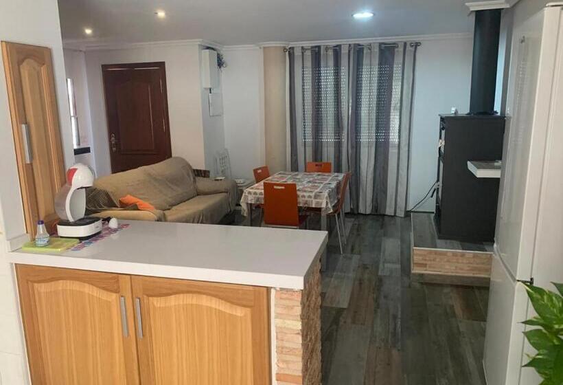 بنسيون Casa De Onil