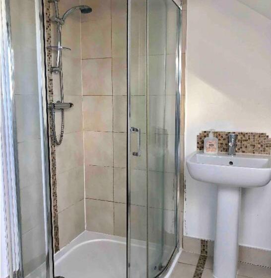 بنسيون Chy Cos