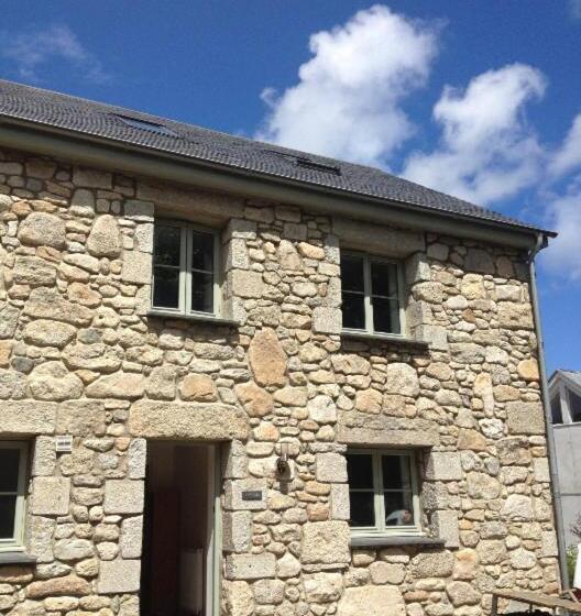 بنسيون Chy Cos