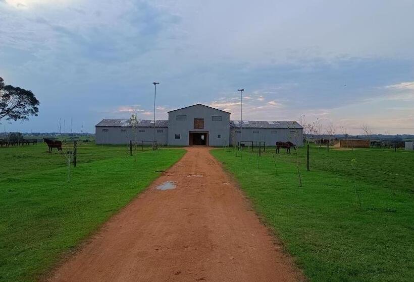 Пансион Estalagem Haras Di Cellius