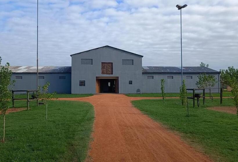 Пансион Estalagem Haras Di Cellius