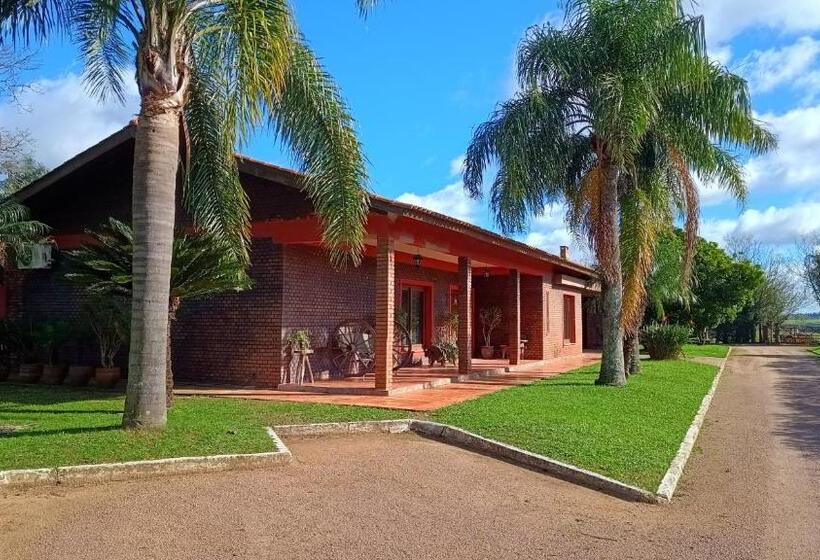 Пансион Estalagem Haras Di Cellius