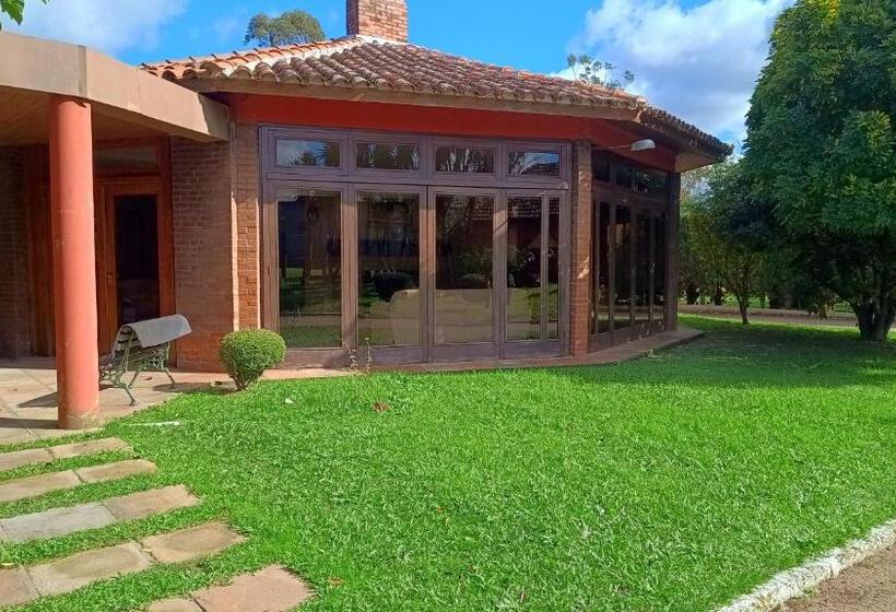 Пансион Estalagem Haras Di Cellius