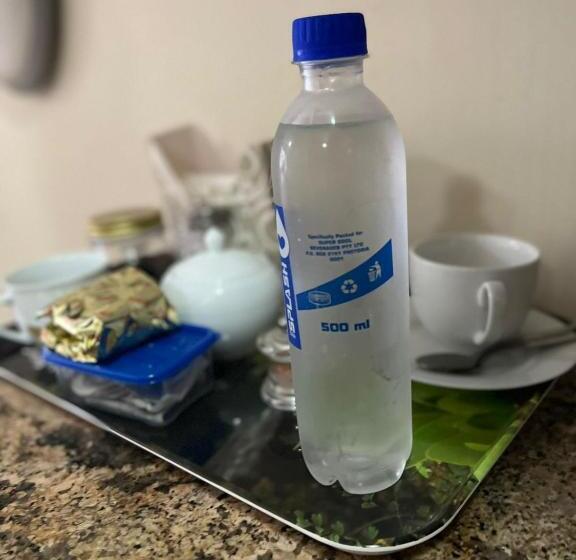 膳宿费 Fernivy Guest House