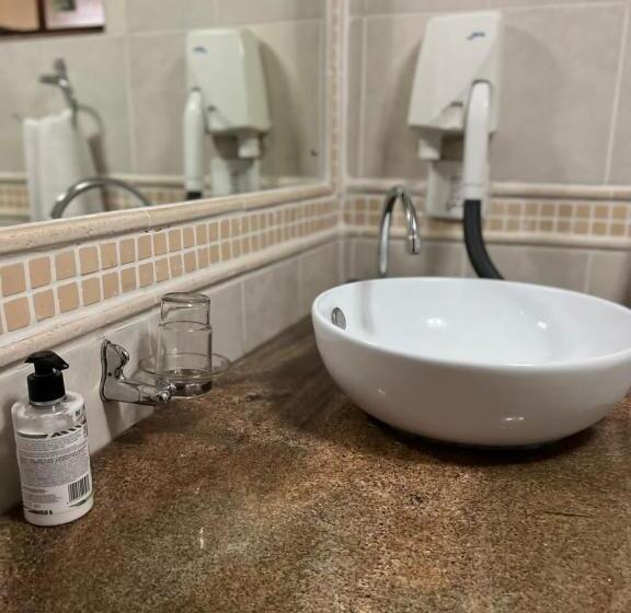 膳宿费 Fernivy Guest House