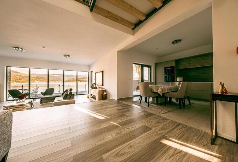 پانسیون Modern Cosy House By Lake View Colibita Resort   Vila C2