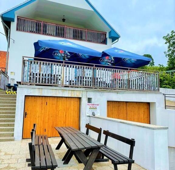 פנסיון Sklep Pod Dubňanskou Horou