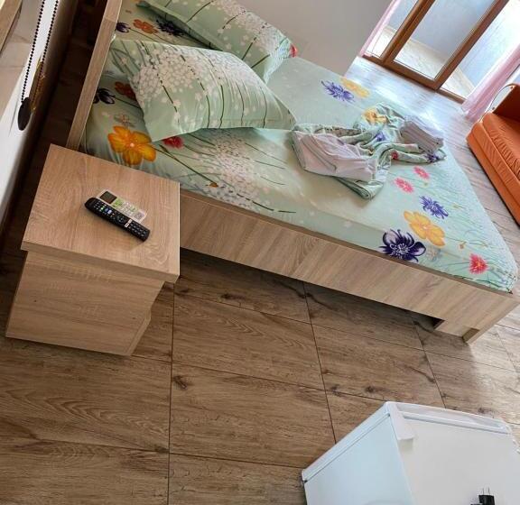 Пансион Vila Krystal