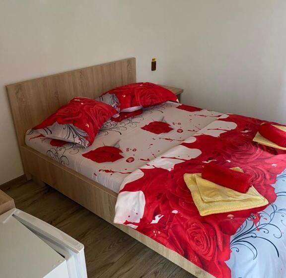 Пансион Vila Krystal