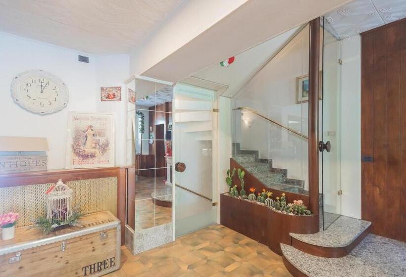 Pet Friendly Hotel Mirabeau