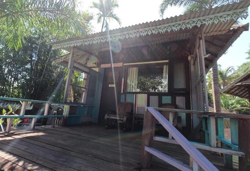 บ้านไม้คนเมือง Baan Mai Kon Muang Pai Resort