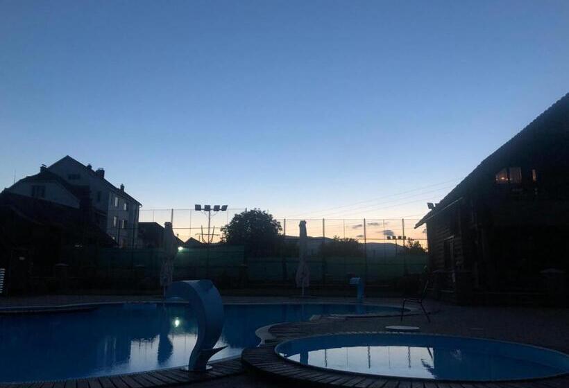 Ostello рутенія