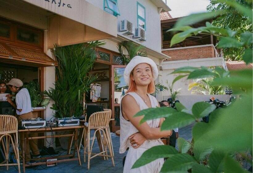 הוסטל Good Mantra Studio