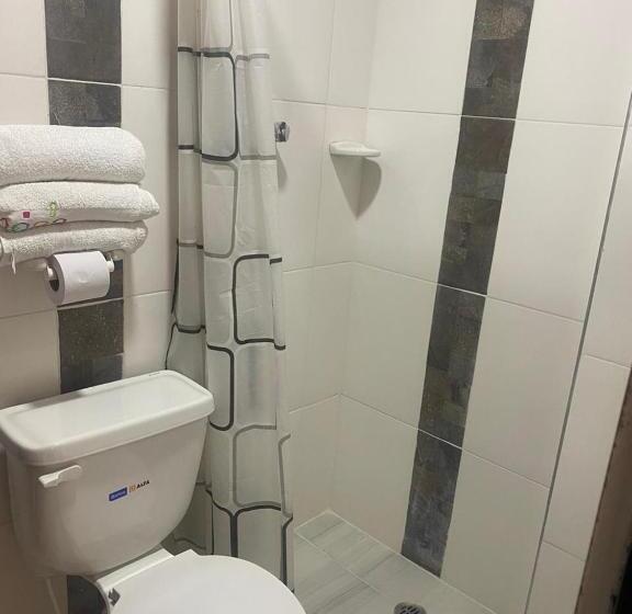 فندق صغير Los Geranios Hospedaje