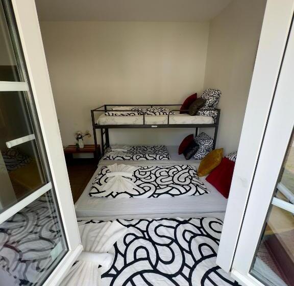 فندق صغير Moji 3 Landhaus Köln