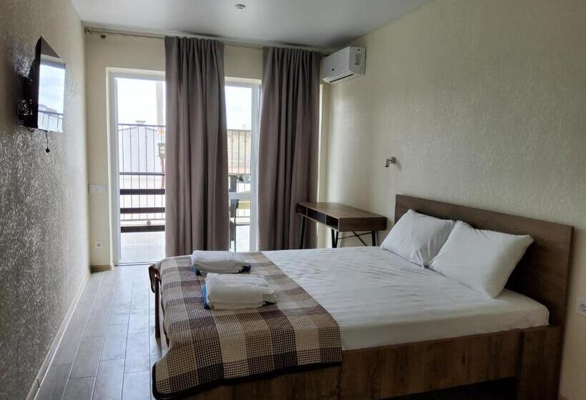 ユースホステル Villa Solomare