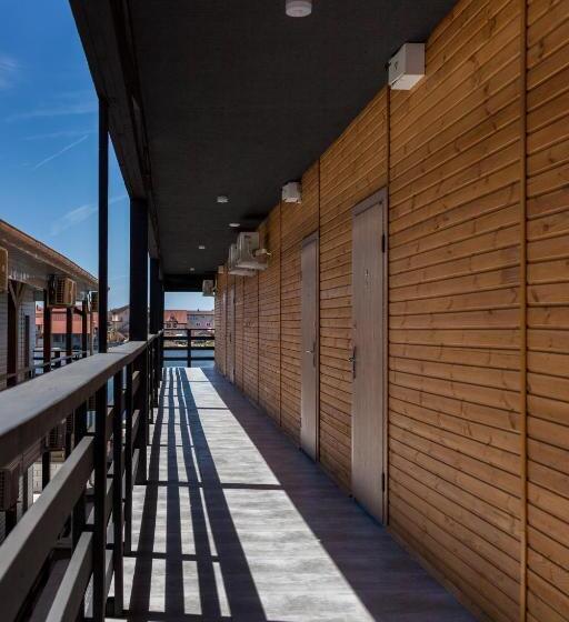 هاستل Villa Solomare