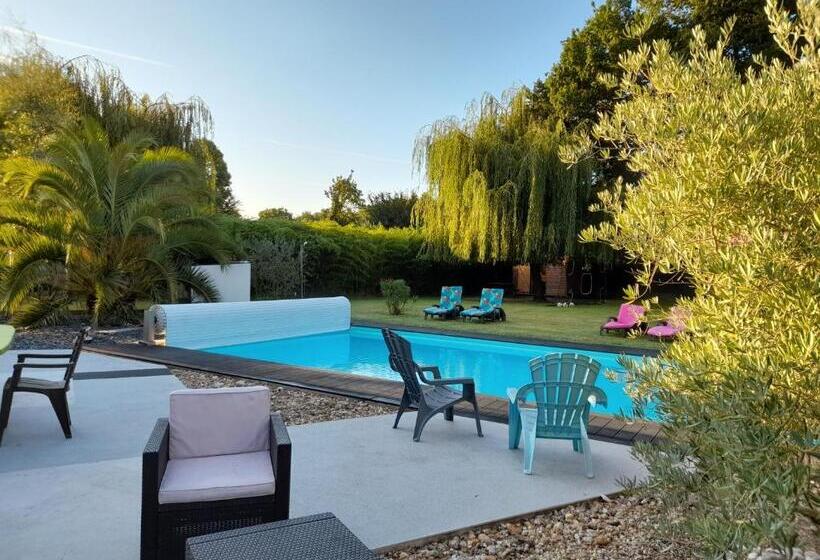 ベッドアンドブレックファースト Couette Et Cafe