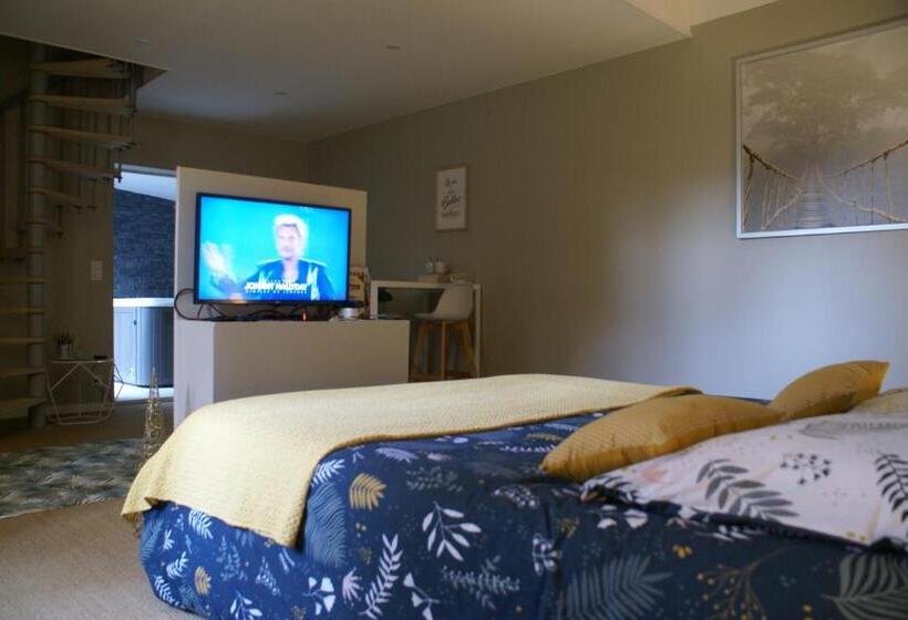 민박 Magnifique Suite Avec Jacuzzi Privatif