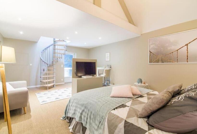 민박 Magnifique Suite Avec Jacuzzi Privatif