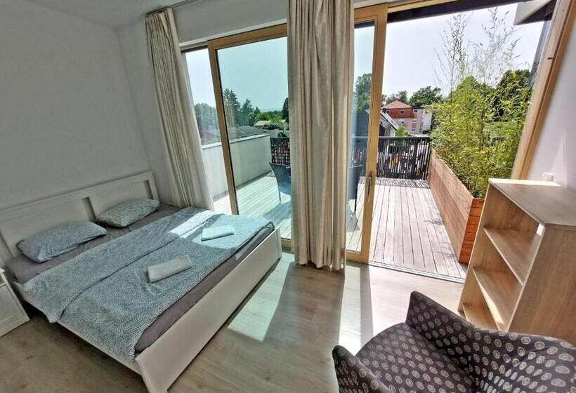 تختخواب و صبحانه Sunny Terraces Rose Valley, Ljubljana