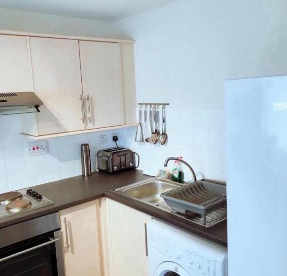 مبيت وإفطار Working Professionals In Aberdeen