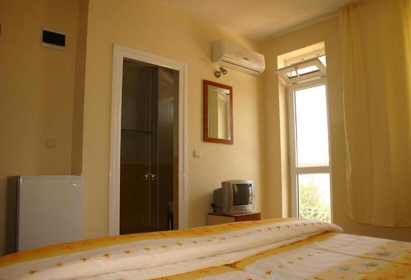 Hotel семеен хотел калисто