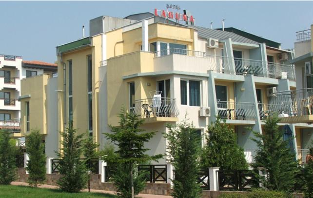 Отель хотел лагуна