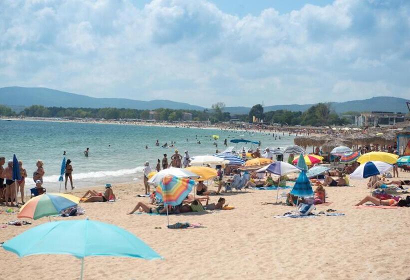 Отель хотел лагуна