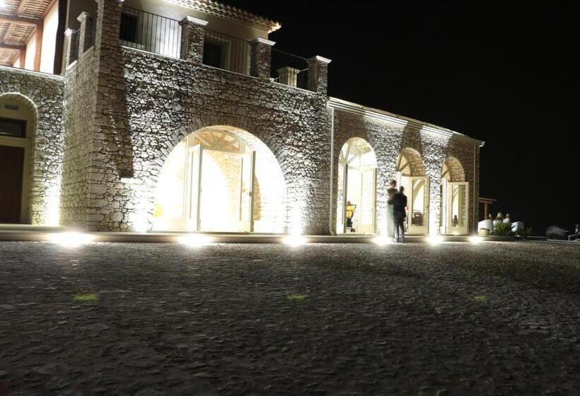 فندق Casale Della Rocca