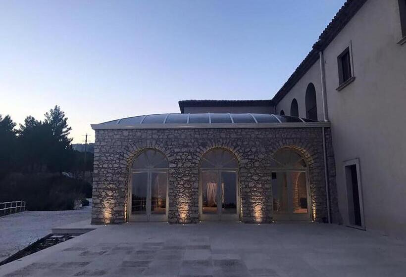 فندق Casale Della Rocca