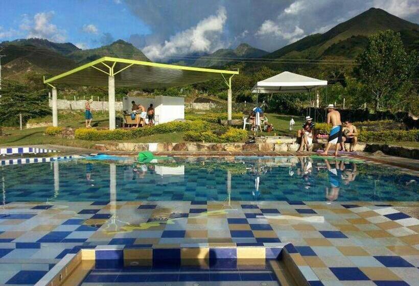 בית מלון כפרי Encantadora Finca Con Viñedos En Rivera Rnt 92367