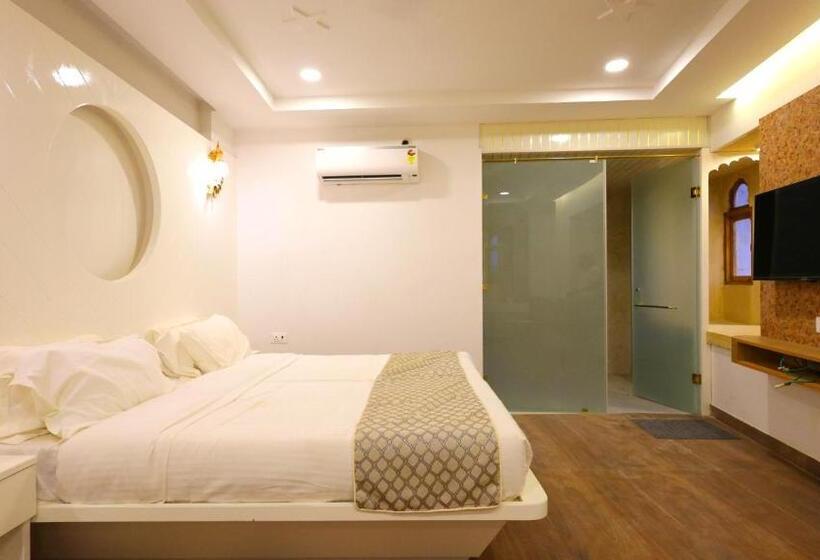 هتل Jaisal Inn   Pure Veg