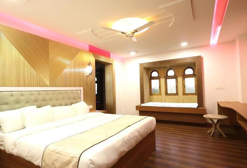 هتل Jaisal Inn   Pure Veg