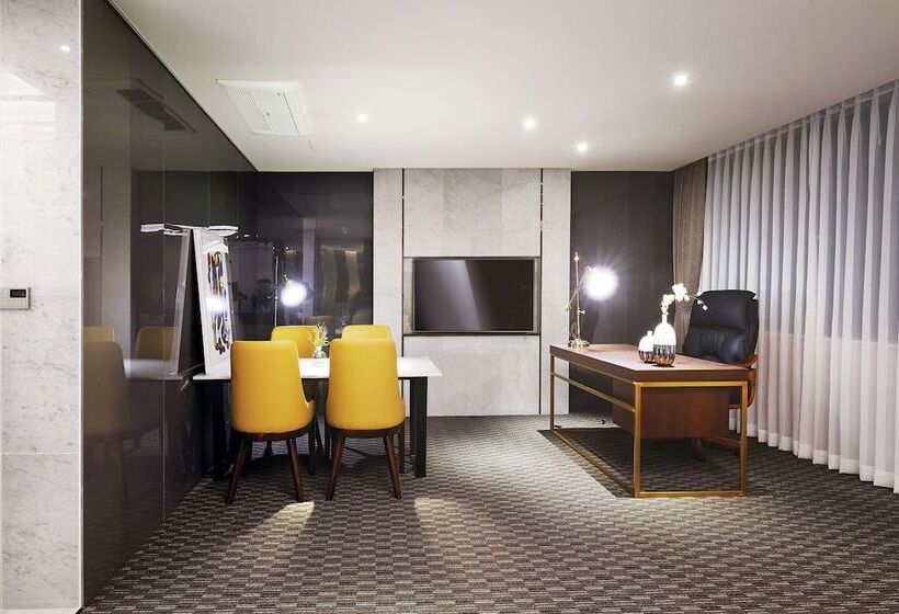 Hotel Jeongseon Js Grand Palace