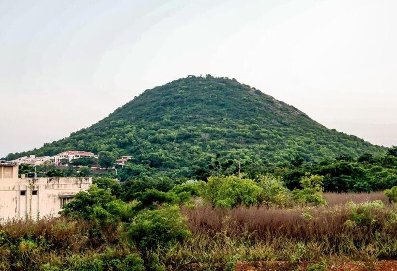 호텔 Oyo Rushikonda Grand