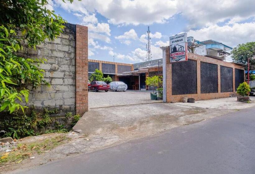 בית מלון כפרי Super Oyo 3846 Rumah Prambanan