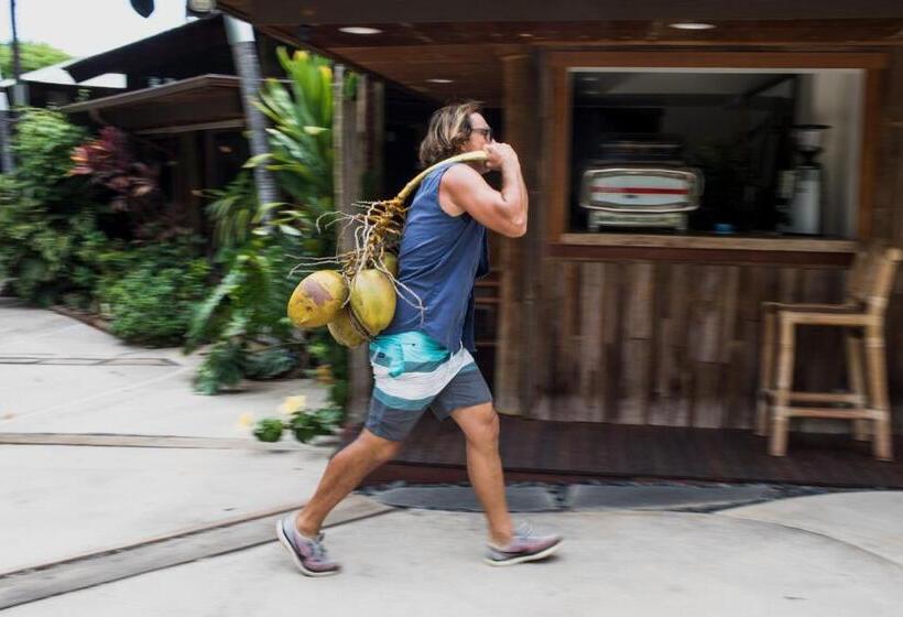 Отель The Kulani Maui