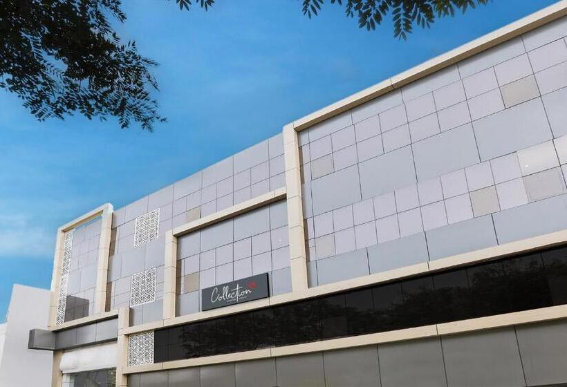 Fabhotel Meera Palace