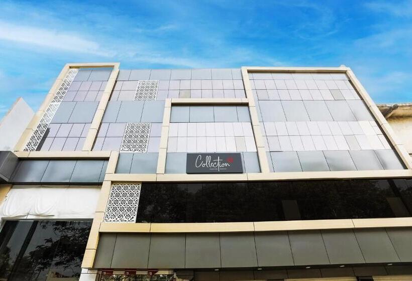 Fabhotel Meera Palace